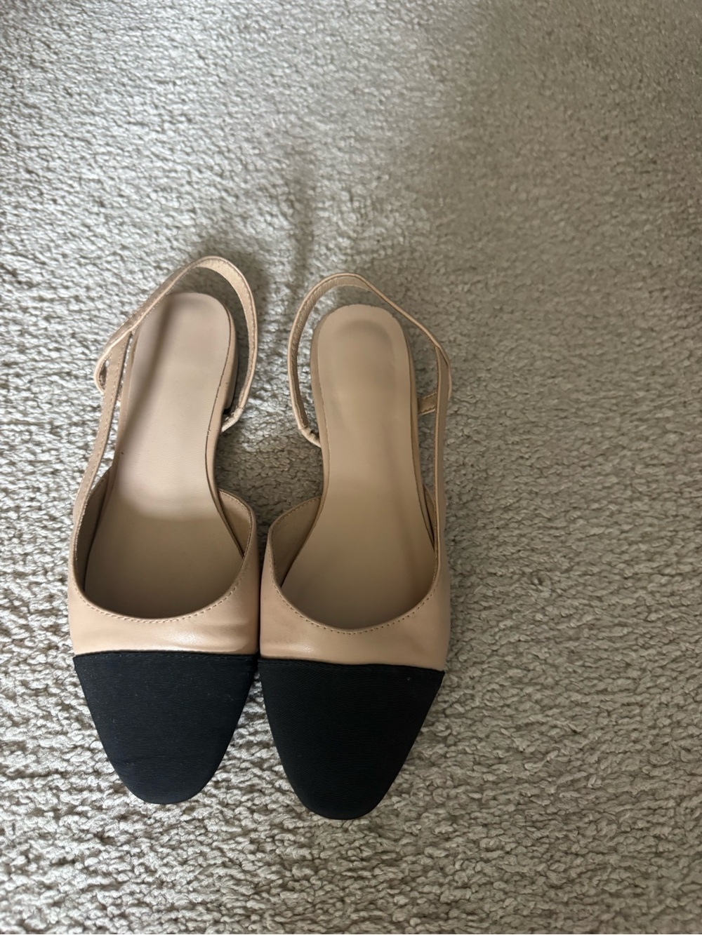 Women's Two-Tone Slingback Flats in Beige and Black